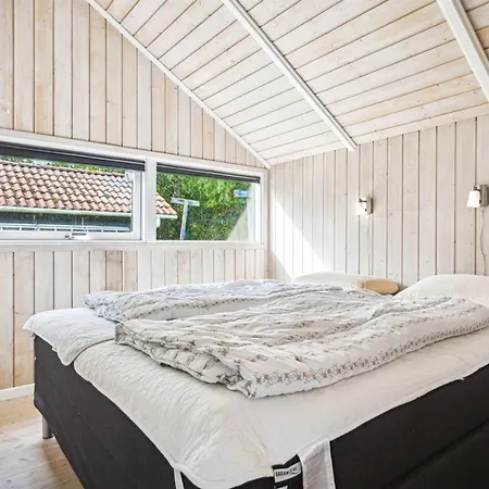 Hébergement de vacances Frosina - 300m From The Sea By Interhome