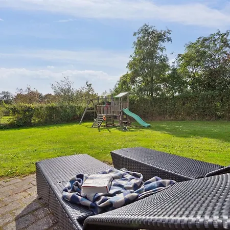Frosina - 300m From The Sea By Interhome *