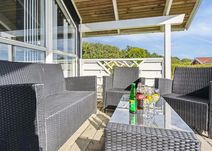 Frosina - 300m From The Sea By Interhome