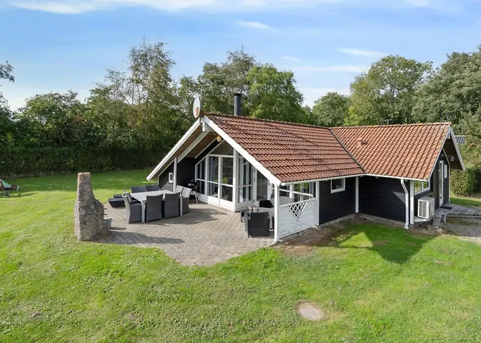 Frosina - 300m From The Sea By Interhome Holiday home Sarup