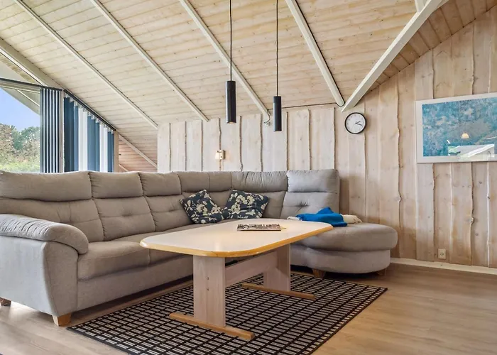 Prázdninový dům Frosina - 300m From The Sea By Interhome Sarup